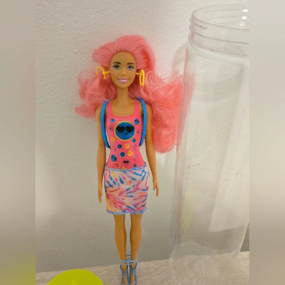 Barbie Color Reveal Neon Tie Dye Fashion Doll with Accessories Color Changing